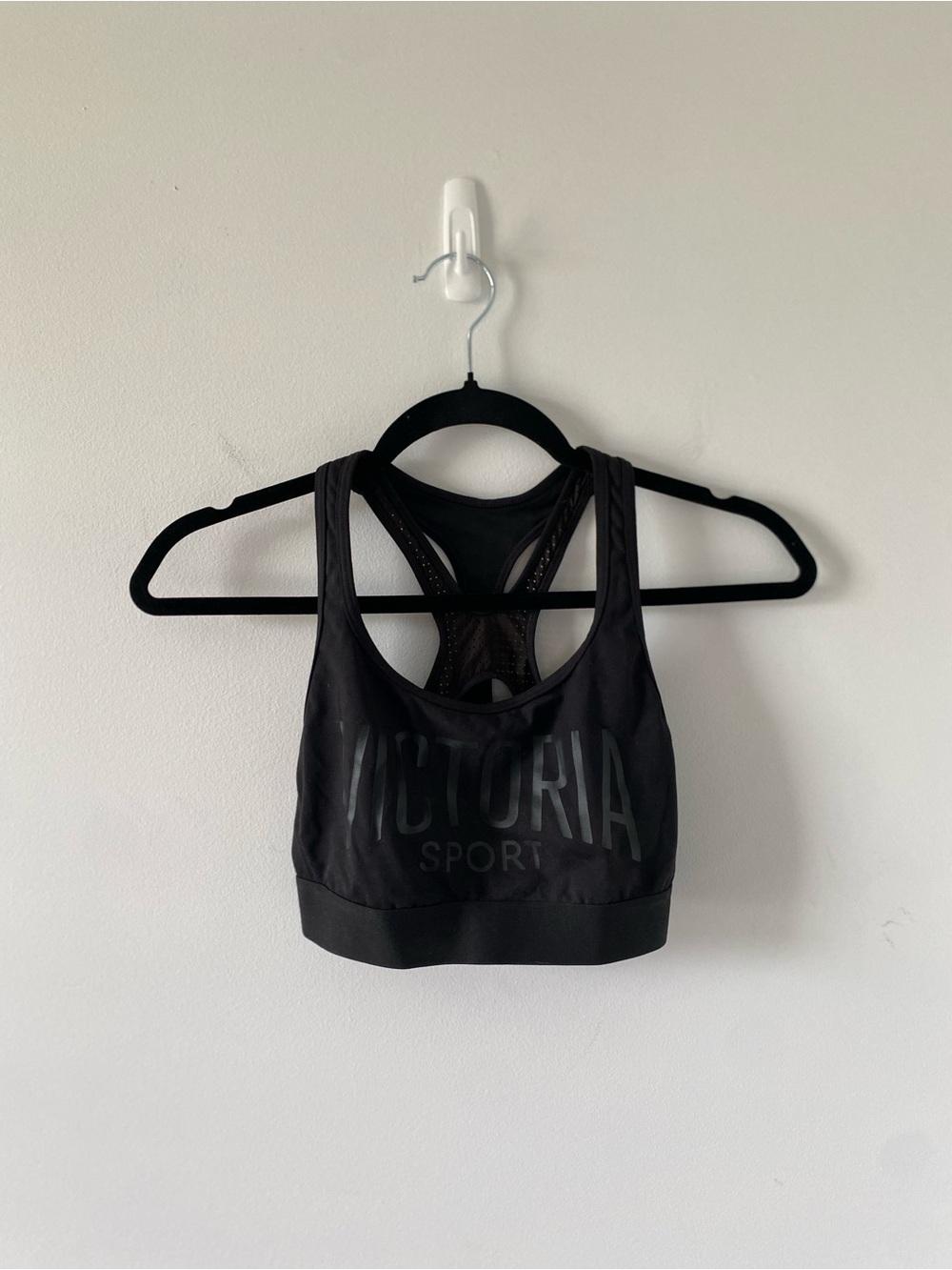 Victoria’s Secret The Player Racerback Sports Bra Size S EUC Athletic Workout